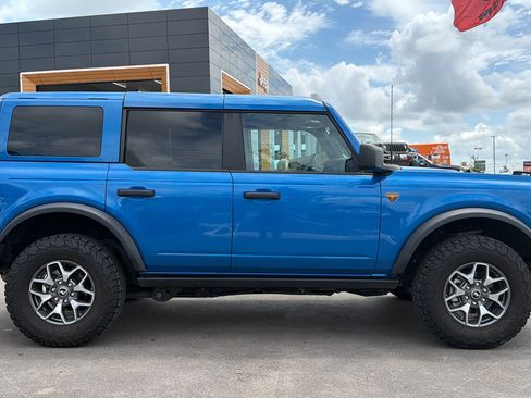 Used 2025 Ford Bronco Badlands AWD/4WD image 4