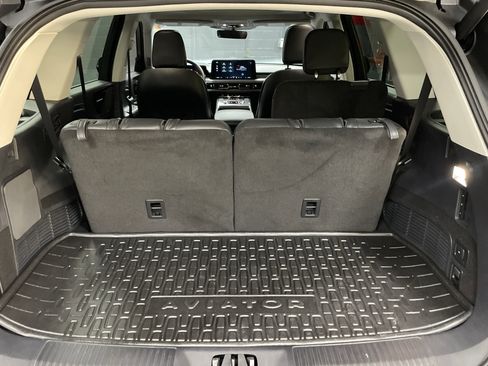 Used 2025 Lincoln Aviator 2WD image 34