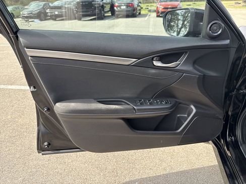 Used 2018 Honda Civic EX image 13