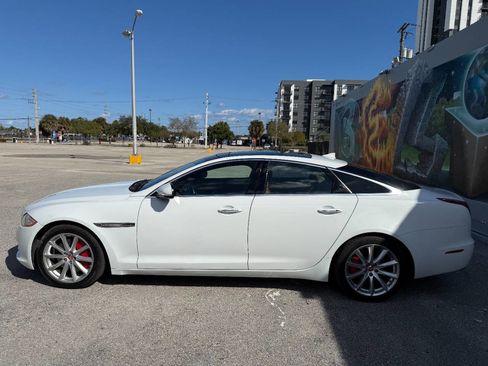 Used 2014 Jaguar XJ L Portfolio image 10