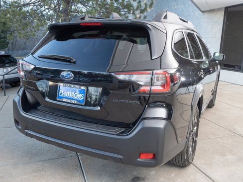 Certified 2025 Subaru Outback Onyx Edition w/ Popular Package #2 image 6