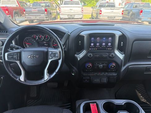 Used 2021 Chevrolet Silverado 1500 RST w/ Z71 Off-Road Package AWD/4WD image 13