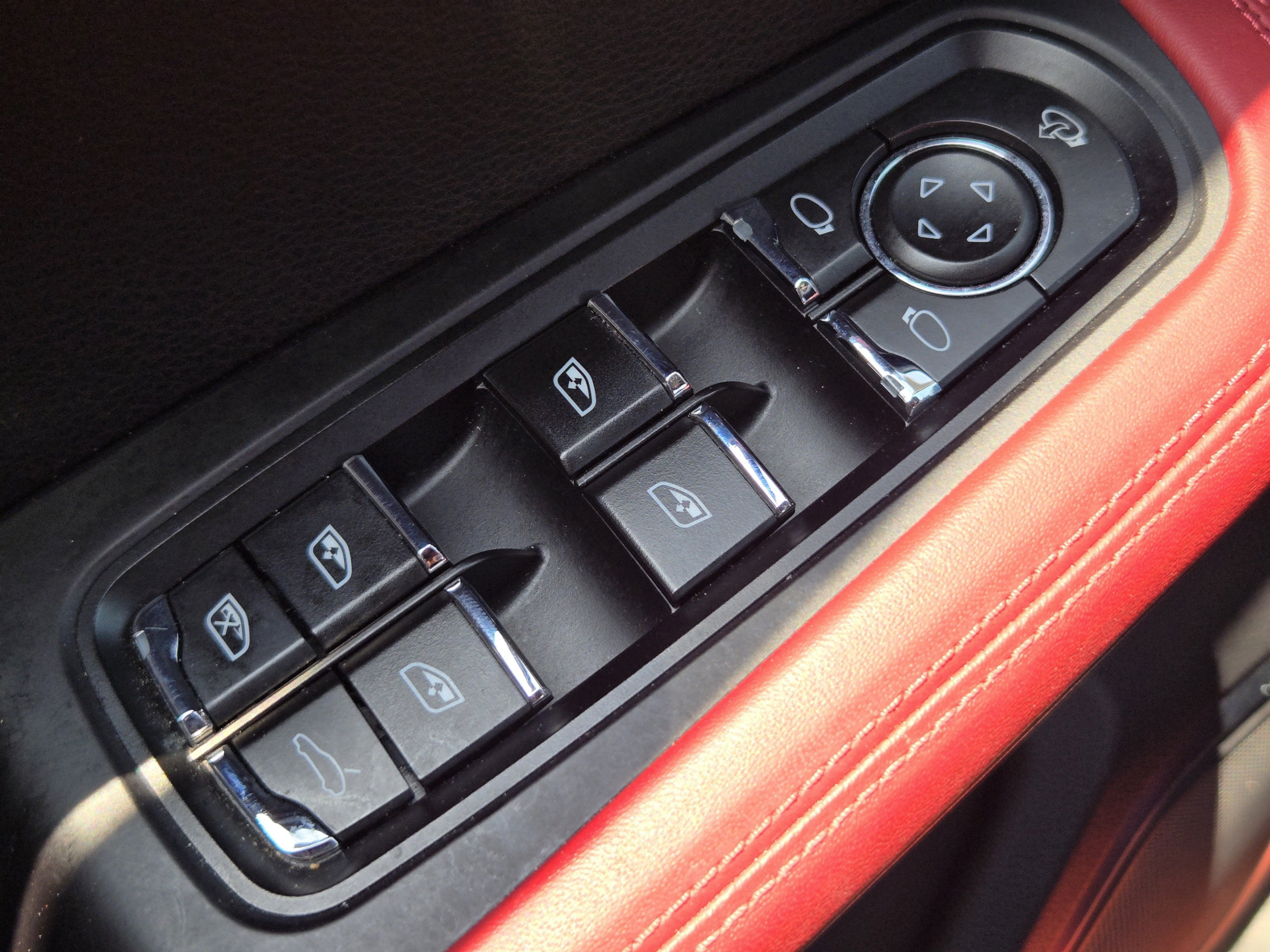 Used 2022 Porsche Macan GTS AWD/4WD image 20