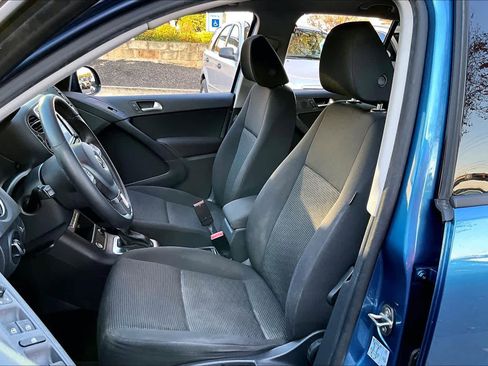 Used 2017 Volkswagen Tiguan Limited image 7