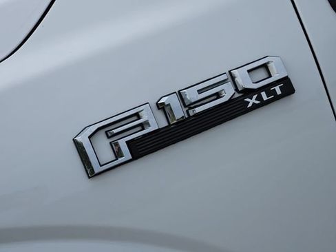 Used 2020 Ford F150 XLT w/ Equipment Group 302A Luxury AWD/4WD image 11