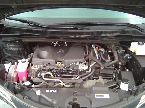 Used 2023 Toyota Sienna LE image 25