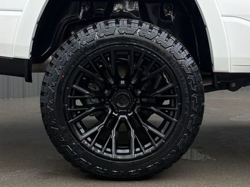 Used 2025 RAM 1500 Laramie w/ Night Edition image 11