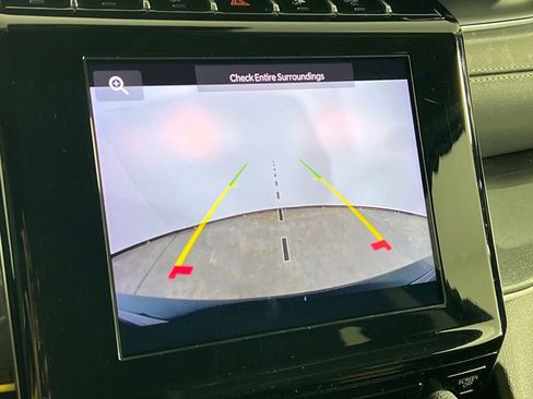 Used 2023 Jeep Grand Cherokee Laredo image 39