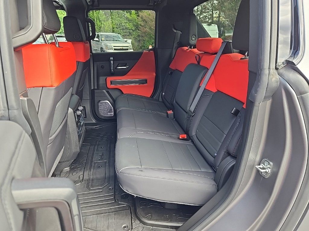 Used 2026 GMC Hummer EV 4x4 Crew Cab w/ Carbon Fiber Edition Package image 49