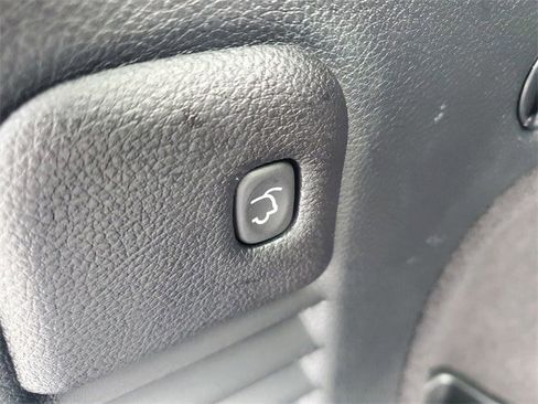 Used 2017 Jeep Grand Cherokee Altitude image 7