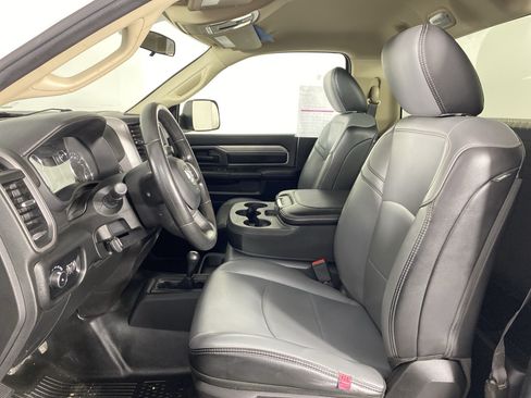 Used 2020 RAM 2500 Tradesman w/ Chrome Appearance Group AWD/4WD image 13