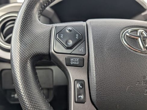 Used 2021 Toyota Tacoma TRD Off-Road image 14