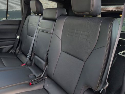 Certified 2025 Lexus GX 550 AWD/4WD image 15