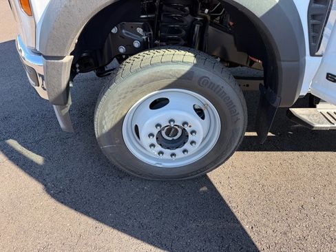 New 2025 Ford F550 4x4 Crew Cab image 15