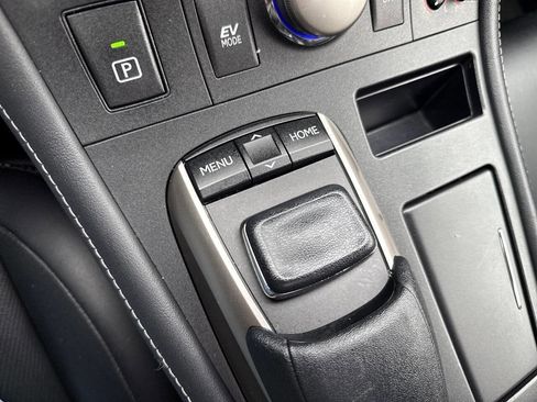 Used 2016 Lexus CT 200h w/ Navigation Package image 35