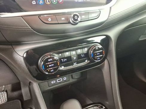 Used 2022 Buick Encore GX Essence w/ Advanced Technology Package AWD/4WD image 21