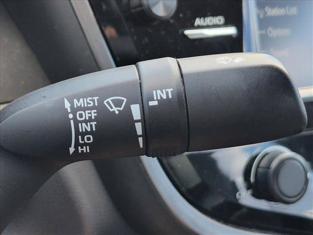 Used 2018 Toyota Camry FWD image 14