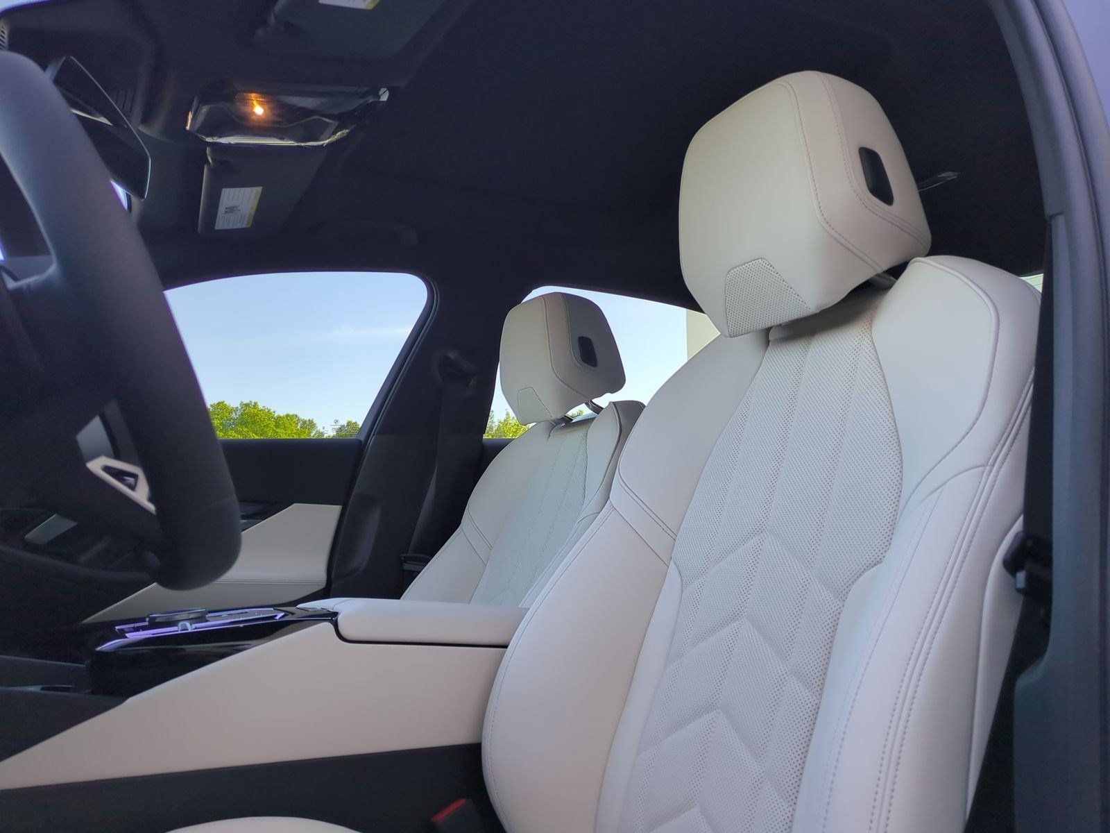 Certified 2027 BMW 530i w/ M Sport Package RWD image 16