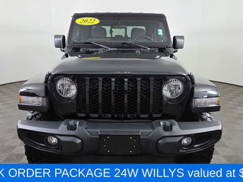 Used 2022 Jeep Gladiator Willys image 2