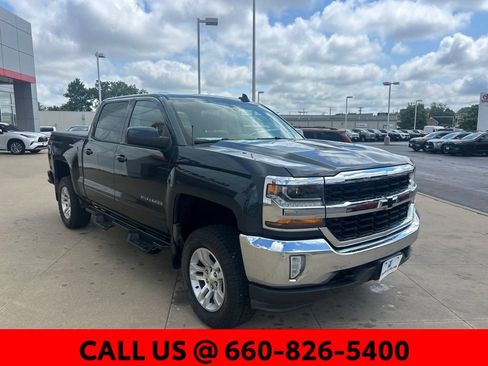 Used 2018 Chevrolet Silverado 1500 LT w/ All Star Edition AWD/4WD image 4