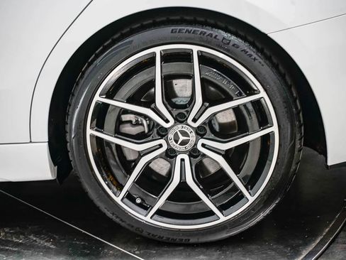 Used 2022 Mercedes-Benz C 300 Sedan image 10