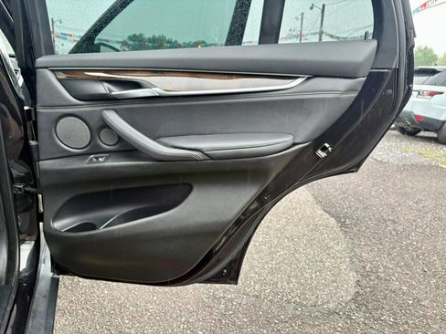 Used 2018 BMW X5 xDrive35d w/ M Sport Package AWD/4WD image 13