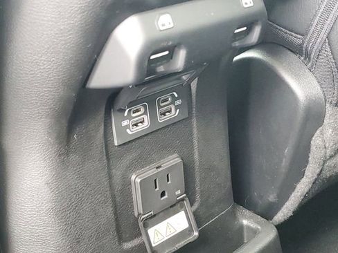 Used 2023 Jeep Wrangler Unlimited Sahara w/ Cold Weather Group image 27