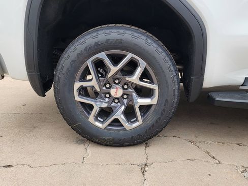 New 2026 GMC Sierra 1500 SLT w/ SLT Premium Plus Package image 51