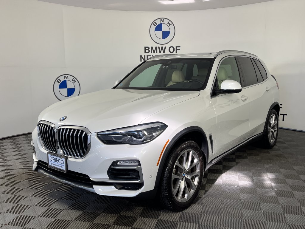 Used 2021 BMW X5 xDrive40i w/ Premium Package AWD/4WD image 3