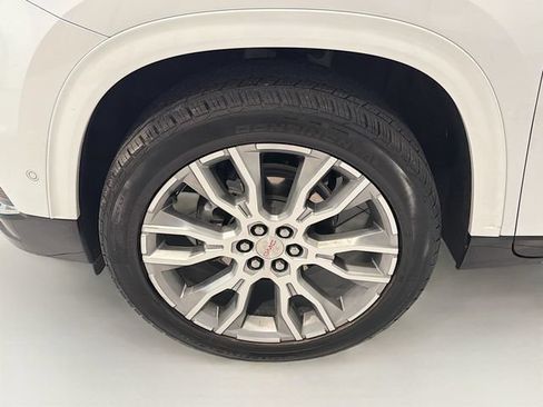 Certified 2025 GMC Acadia Denali w/ Super Cruise Package AWD/4WD image 26
