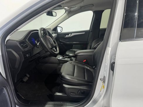 Used 2025 Ford Escape Platinum AWD/4WD image 13