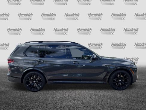 Used 2025 BMW X7 xDrive40i w/ Executive Package AWD/4WD image 11