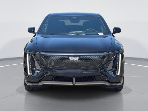 Used 2026 Cadillac Lyriq V w/ Exterior Carbon Fiber Package AWD/4WD image 2