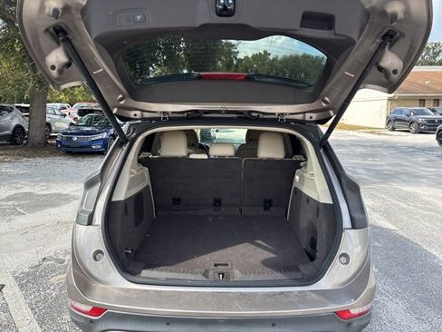 Used 2018 Lincoln MKC Premiere image 7