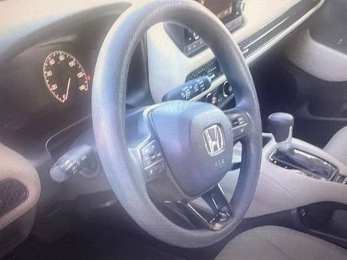 Used 2024 Honda HR-V LX image 4