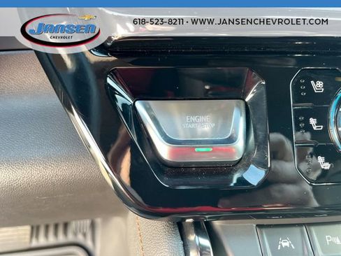 Used 2024 GMC Sierra 1500 AT4 w/ Technology Package image 16