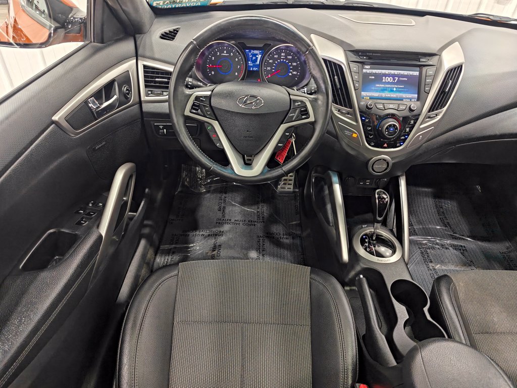 Used 2016 Hyundai Veloster w/ Option Group 02 FWD image 4