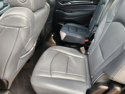Used 2024 Buick Enclave Premium image 28