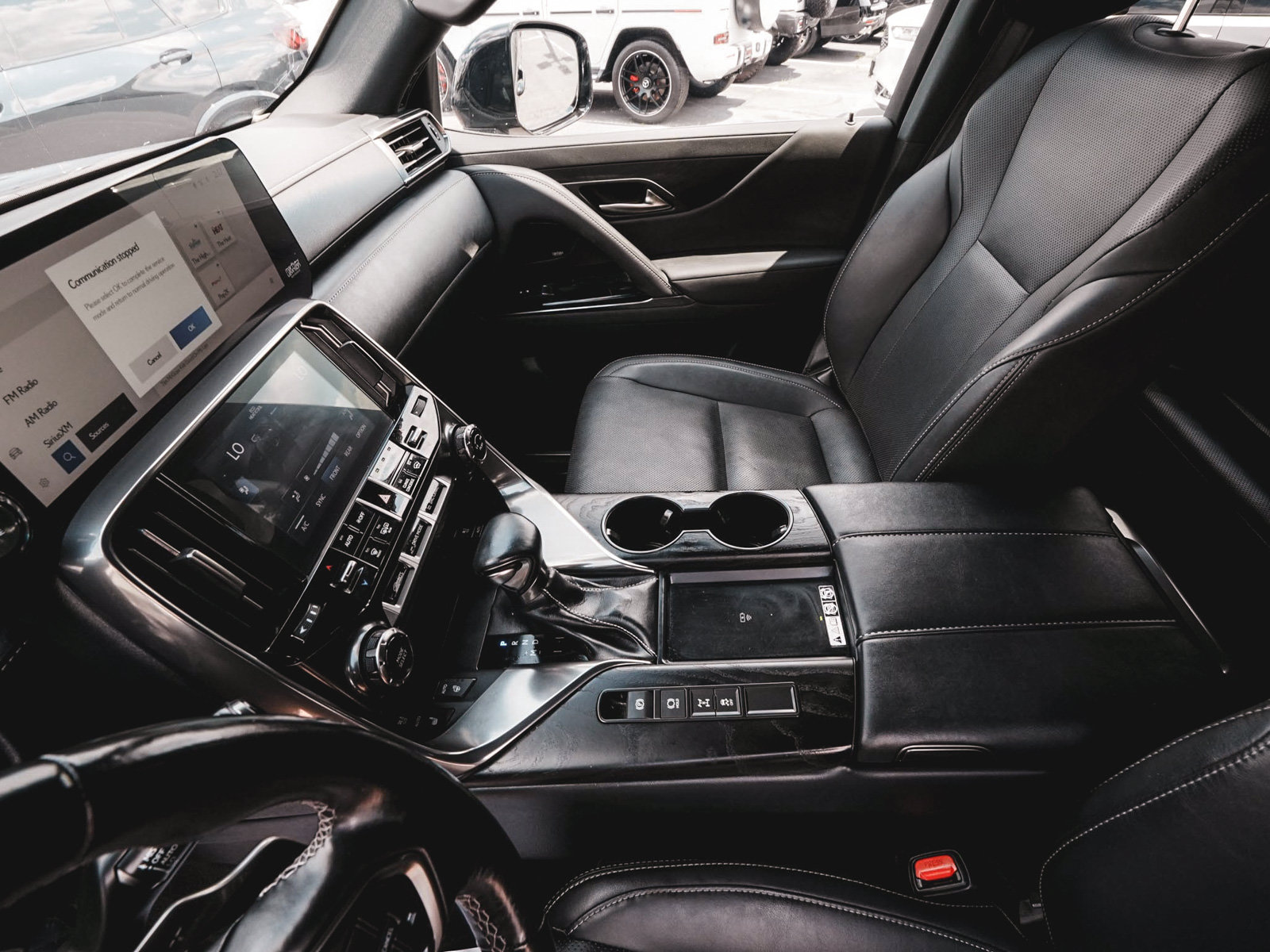 Used 2022 Lexus LX 600 4WD w/ Appearance Package image 28