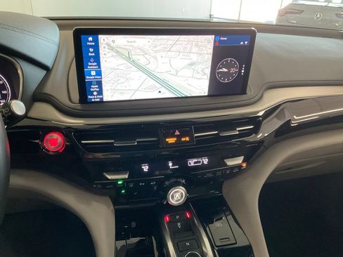 Certified 2025 Acura MDX SH-AWD w/ Technology Package image 16