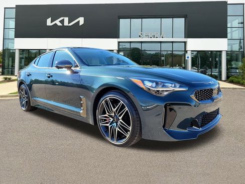 Used 2023 Kia Stinger GT2 image 1