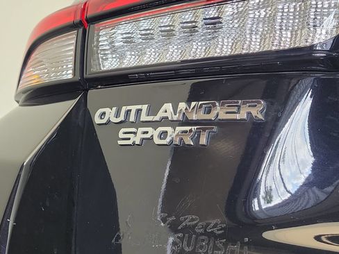 Used 2025 Mitsubishi Outlander Sport AWD image 8