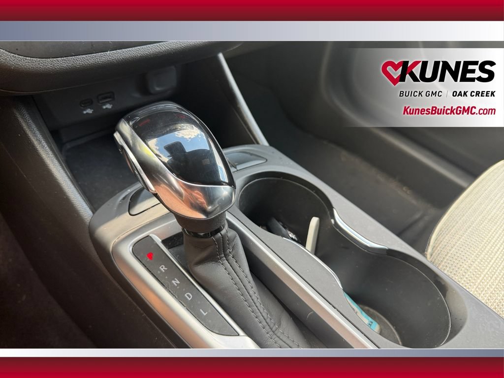 Used 2025 Buick Envista Sport Touring w/ Convenience I Package FWD image 28
