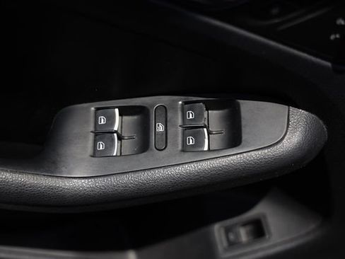 Used 2017 Volkswagen Jetta GLI FWD image 45