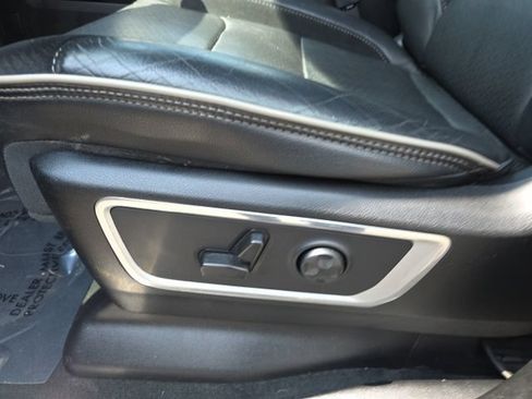 Used 2021 RAM 1500 Laramie AWD/4WD image 5