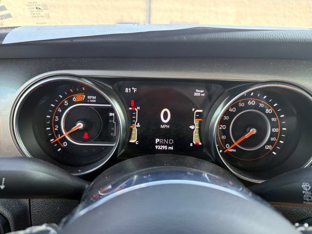 Used 2020 Jeep Wrangler Unlimited Sahara AWD/4WD image 16