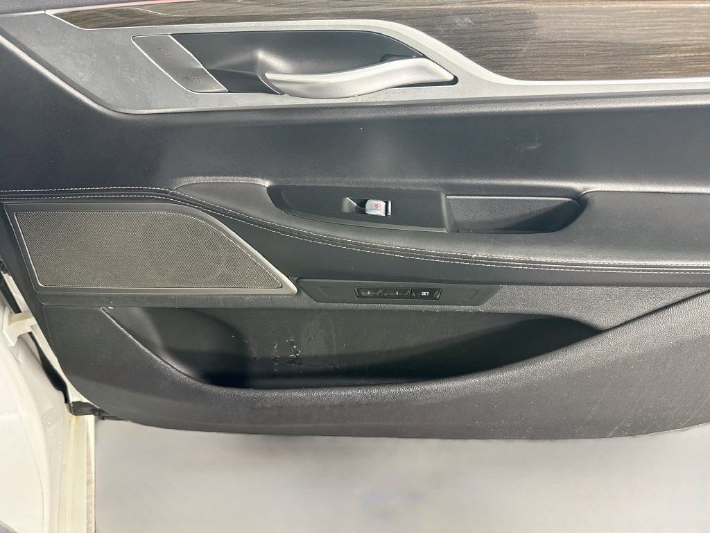 Used 2020 BMW 740i RWD image 30
