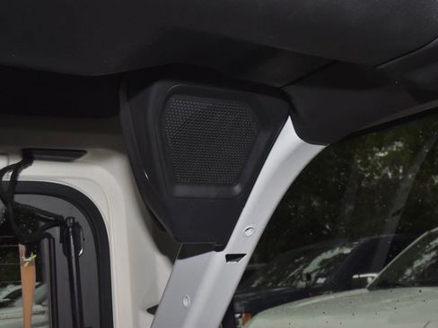 Certified 2024 Ford Bronco Badlands w/ Sasquatch Package AWD/4WD image 18