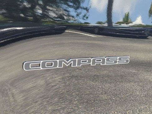 Certified 2025 Jeep Compass Limited AWD/4WD image 13