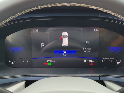 Used 2024 Volkswagen Taos SE image 28